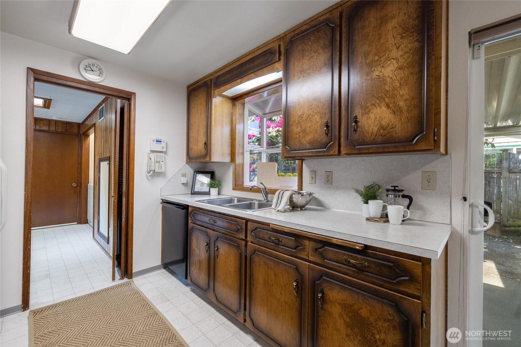 1102 S Villard Street