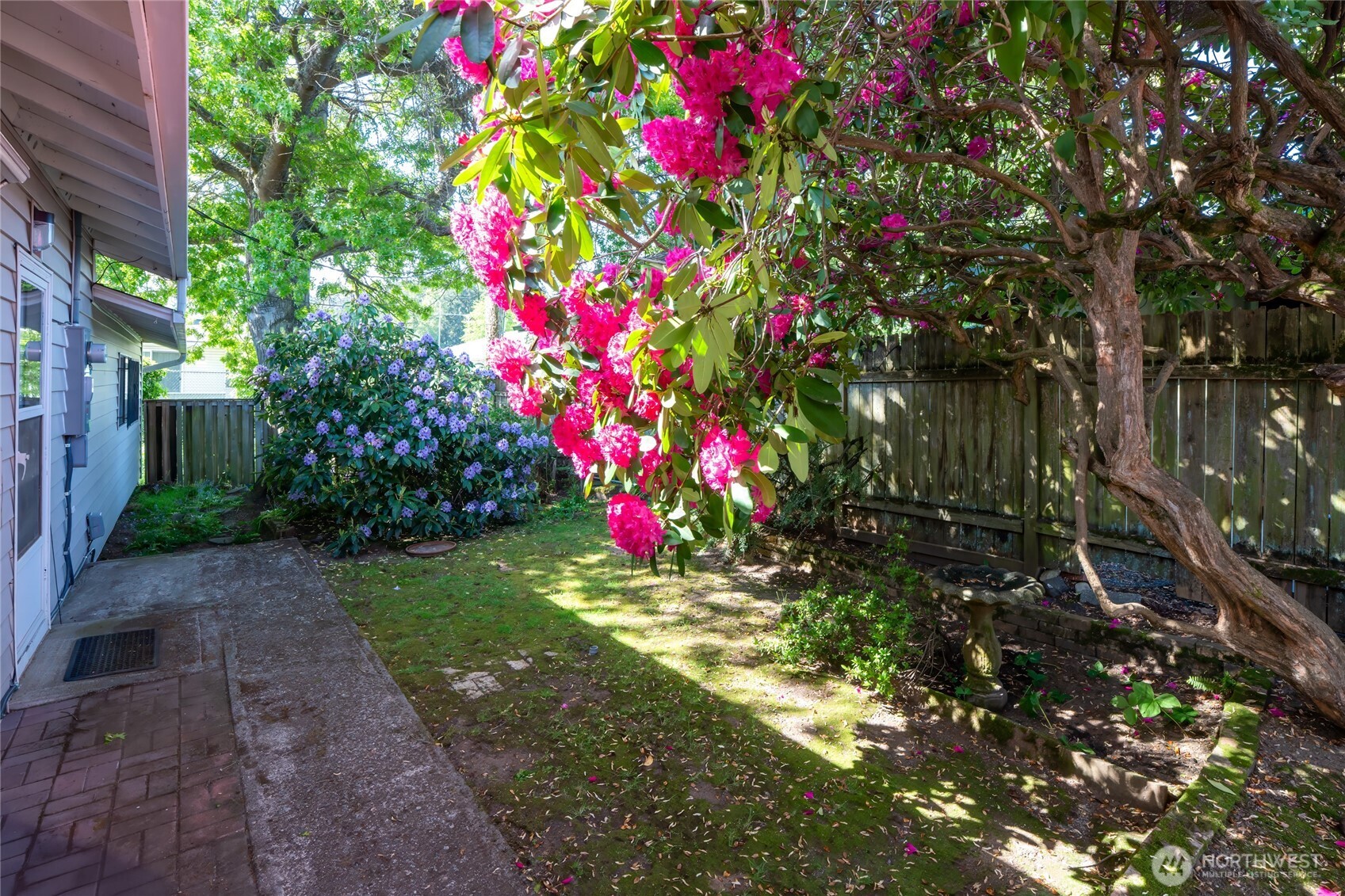 1102 S Villard Street