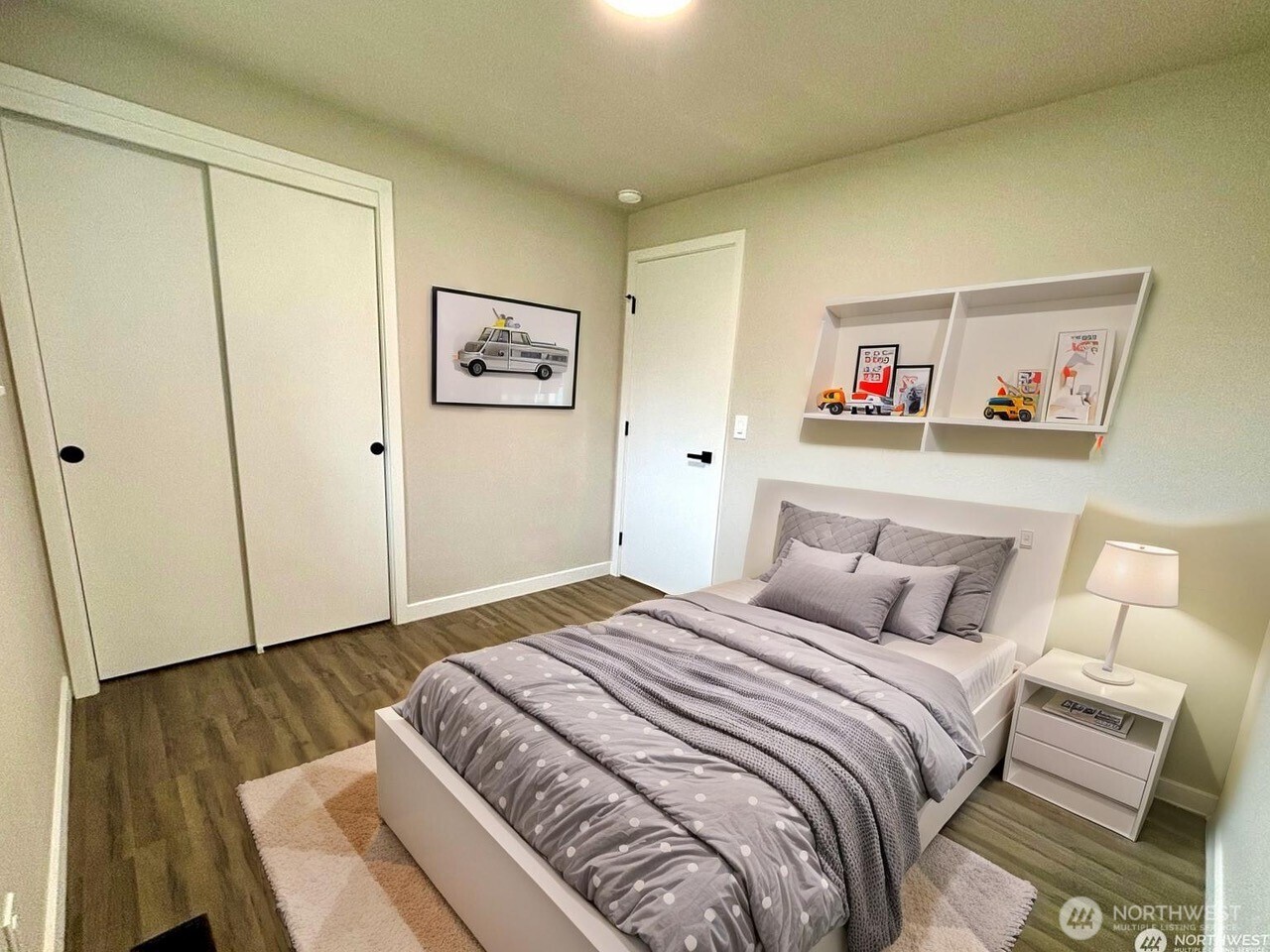 11713 100 Avenue Ct E