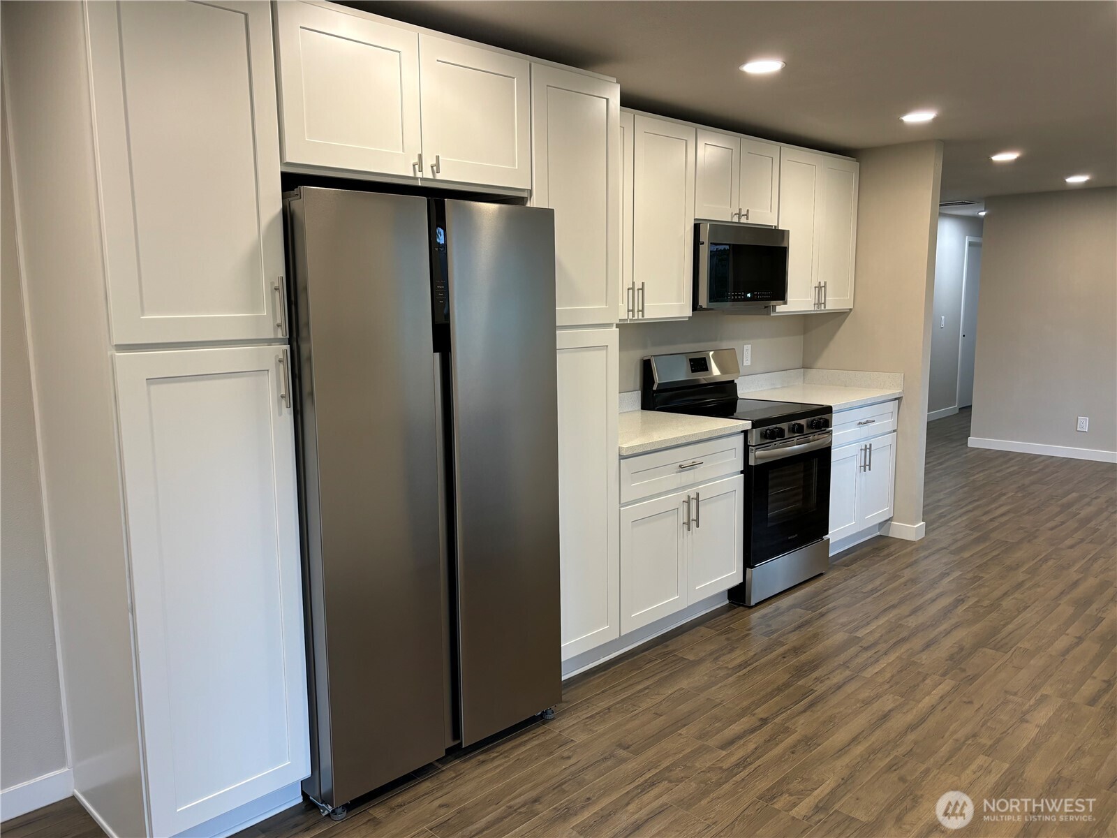 11713 100 Avenue Ct E