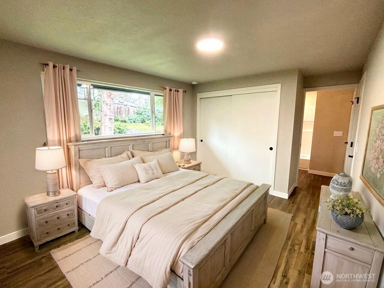 11713 100 Avenue Ct E