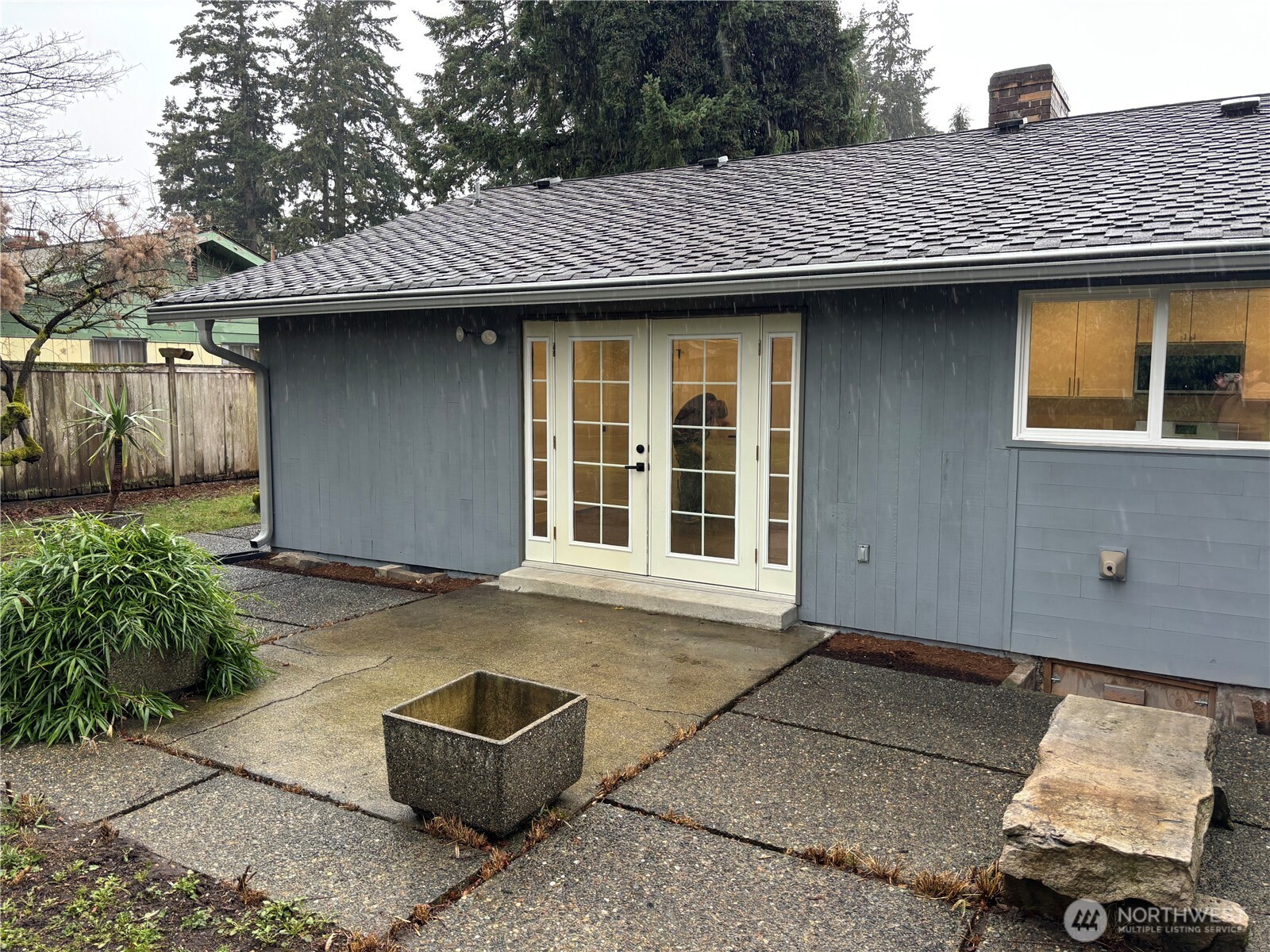 11713 100 Avenue Ct E