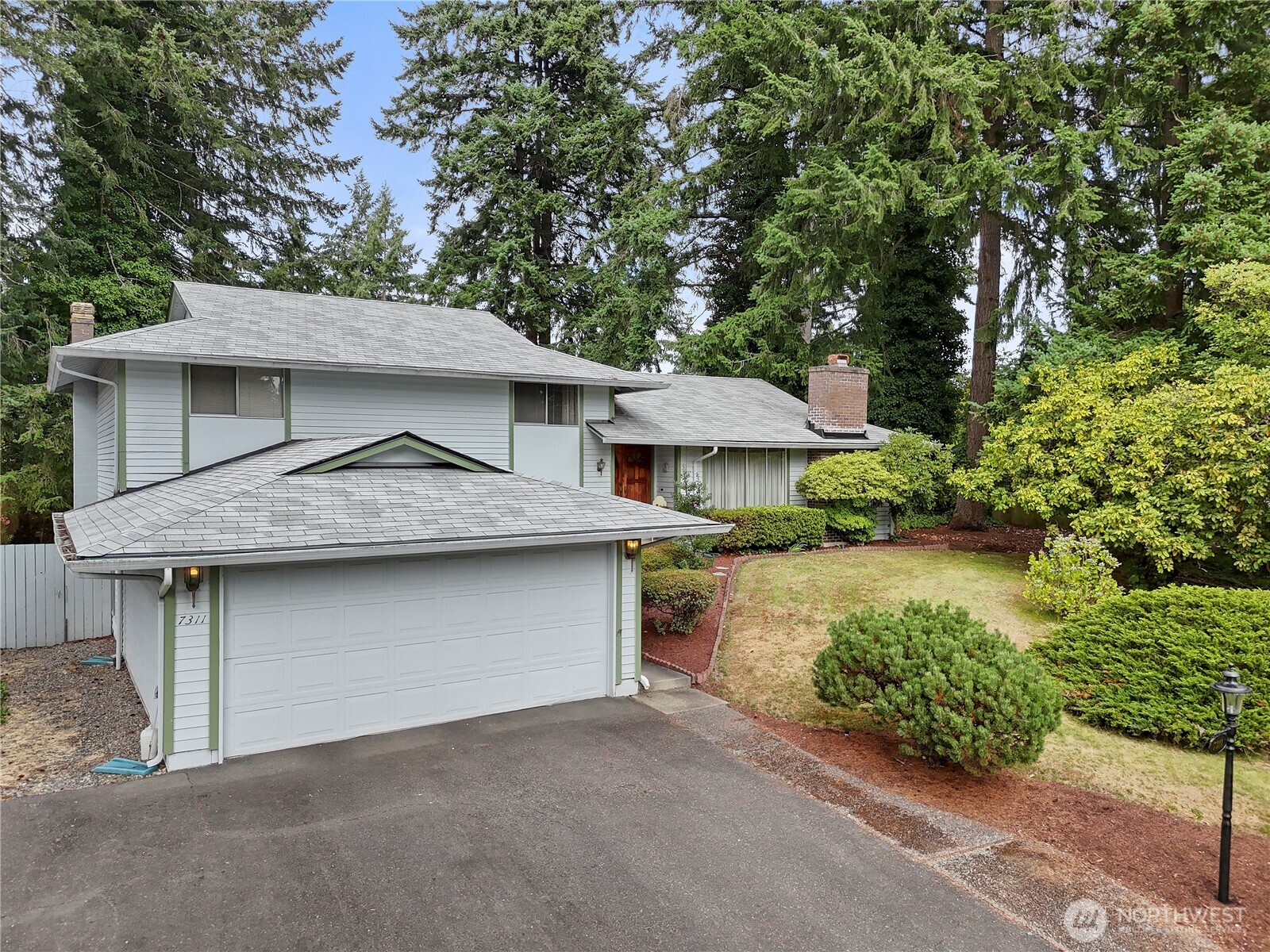 7311 Zircon Drive SW