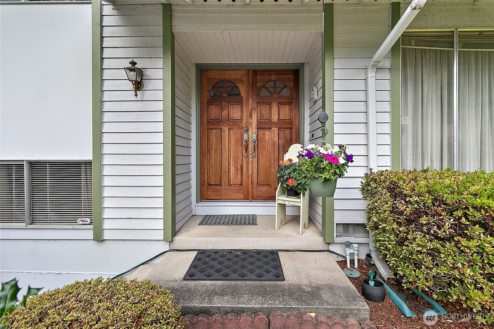 7311 Zircon Drive SW