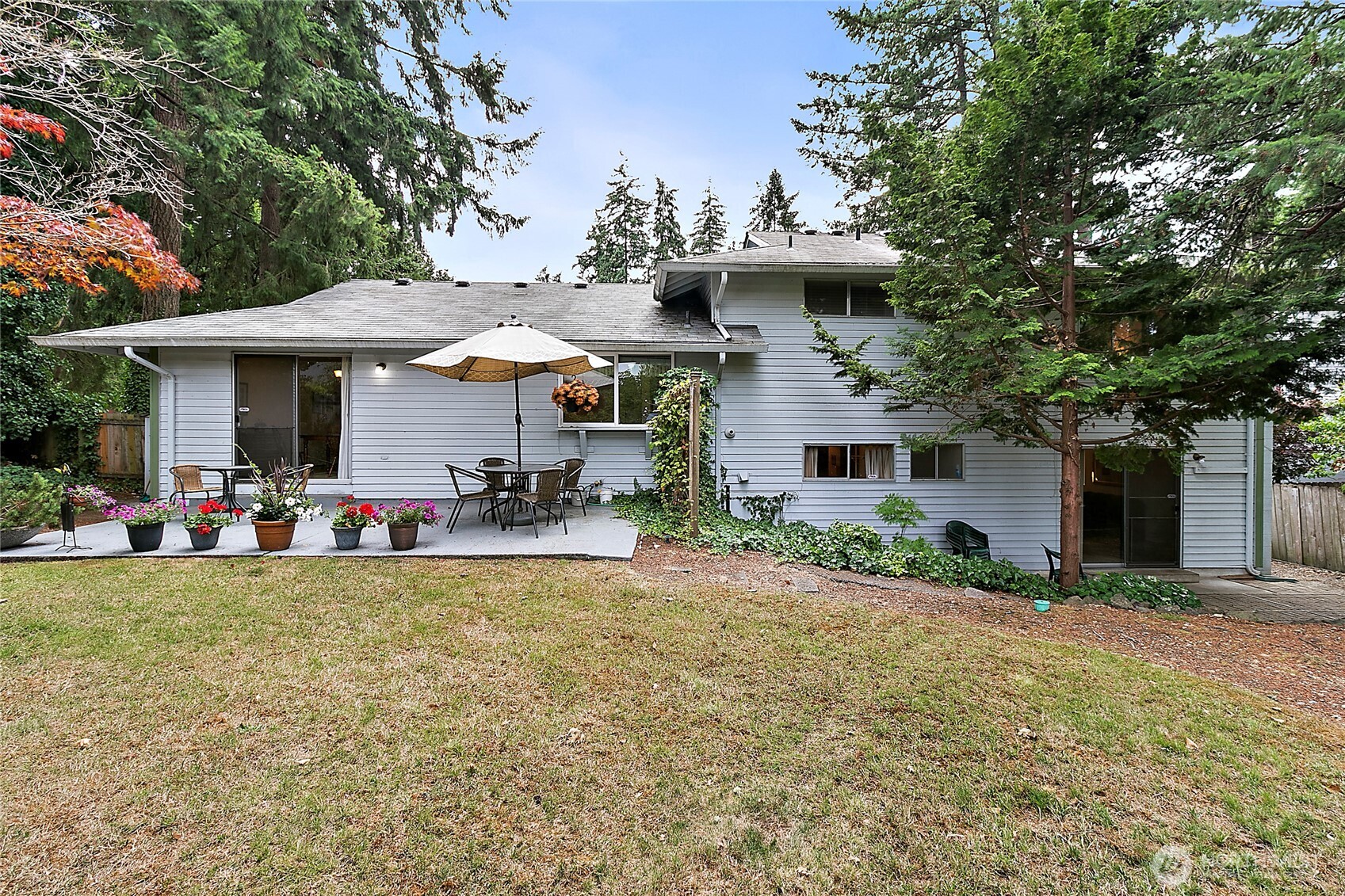 7311 Zircon Drive SW