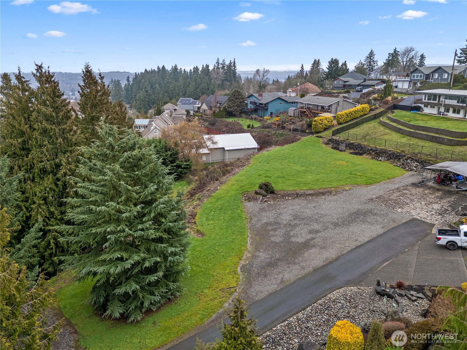 2137 3rd Street SE