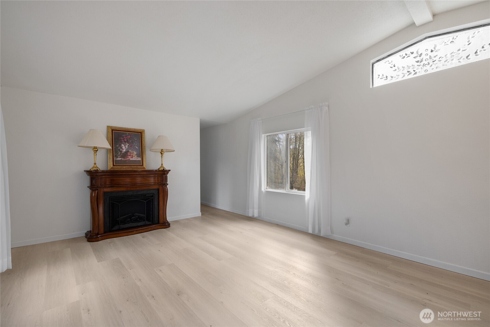 14512 246th Street E