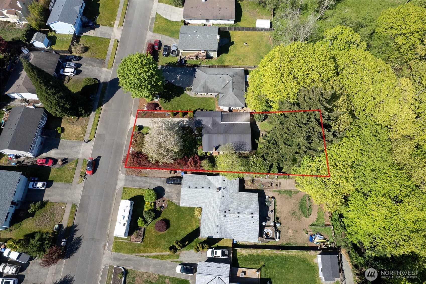 3207 45th Avenue NE