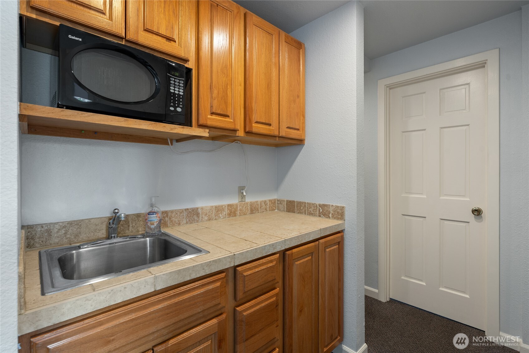 3645 N Pearl Street Unit: B