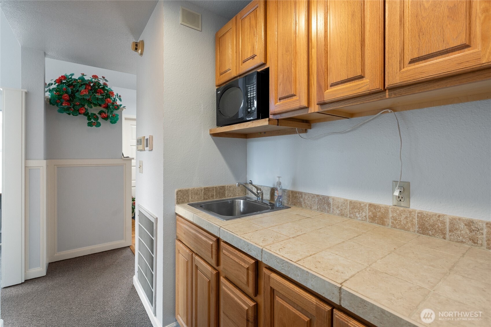 3645 N Pearl Street Unit: B