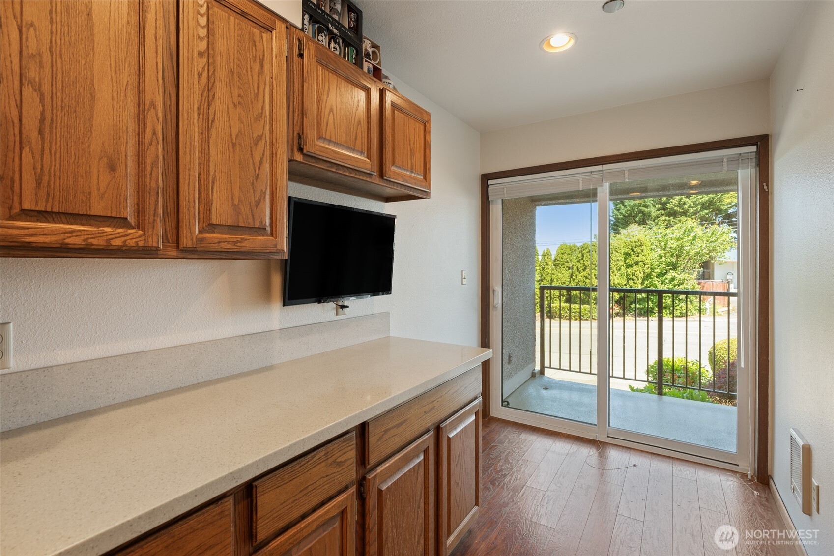 1902 Bridgeport Way W Unit: 106