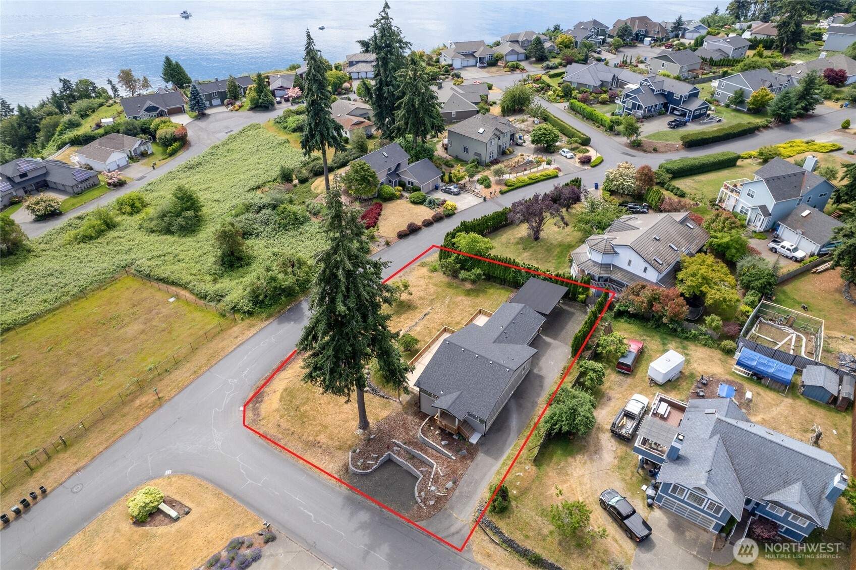 1268 Pilchuck Dr FI