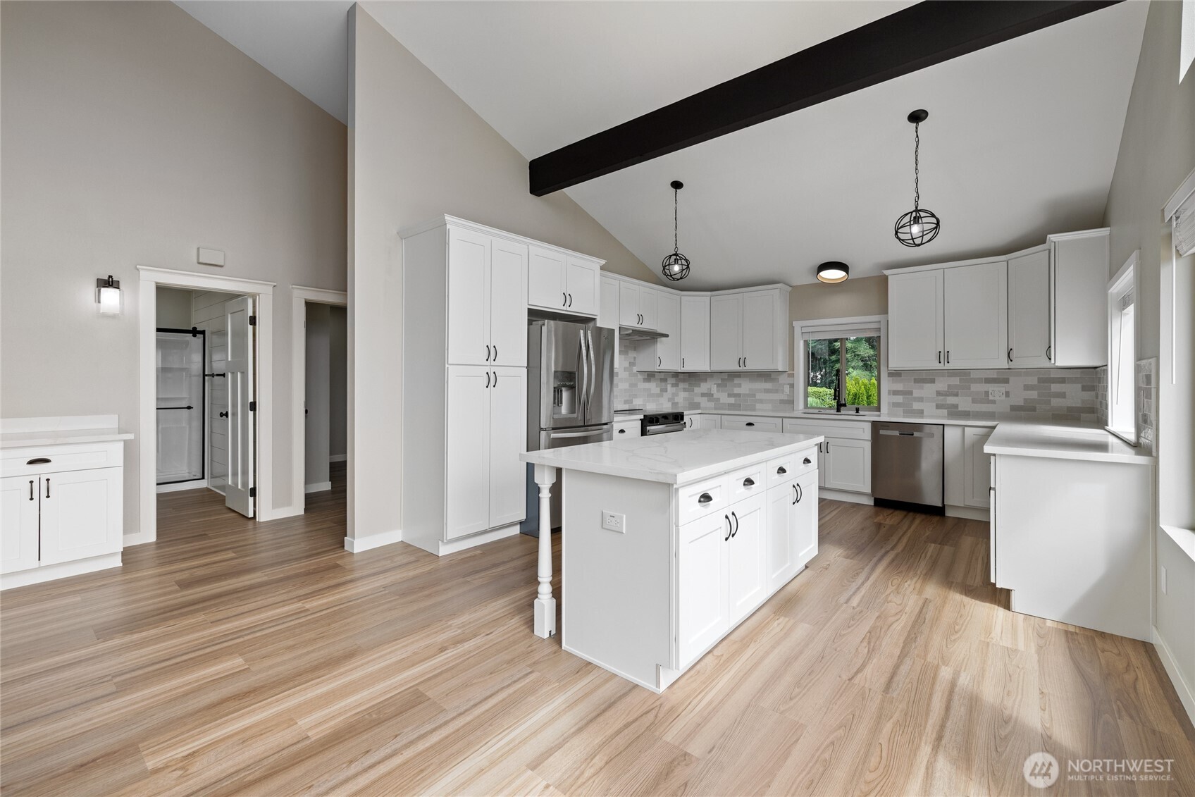 1268 Pilchuck Dr FI