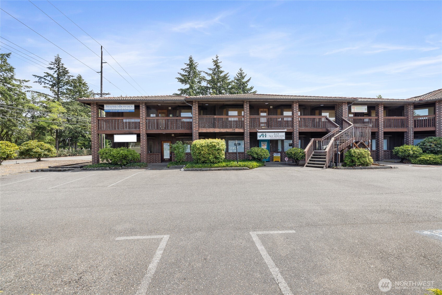 7403 Lakewood Drive W Unit: 1