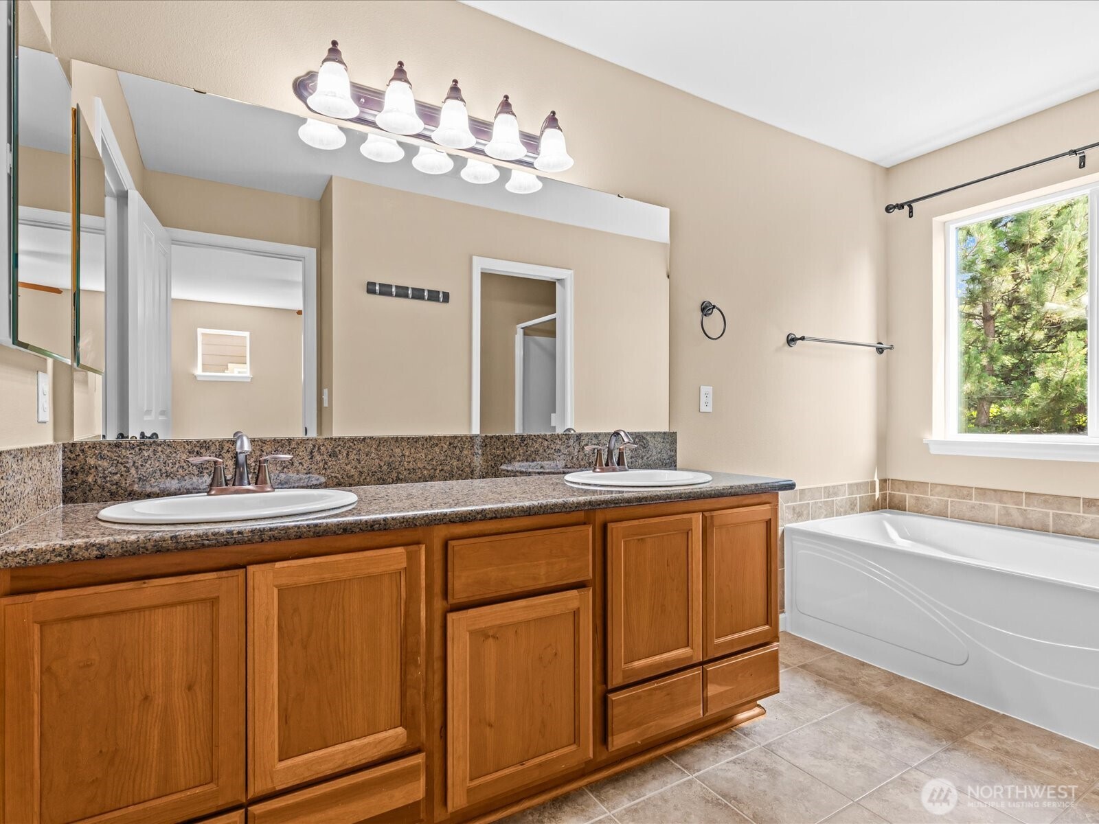 16282 2nd Pl S Unit: 2