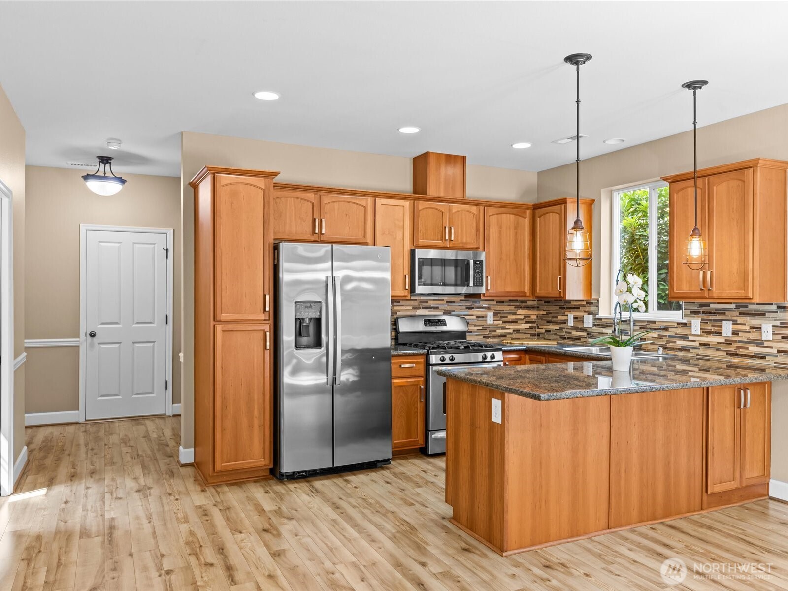 16282 2nd Pl S Unit: 2