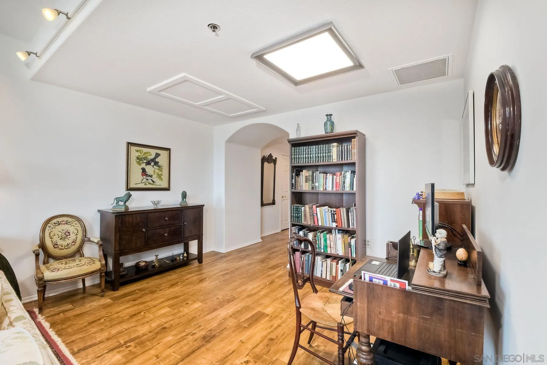 3890 Nobel Dr. Unit 810