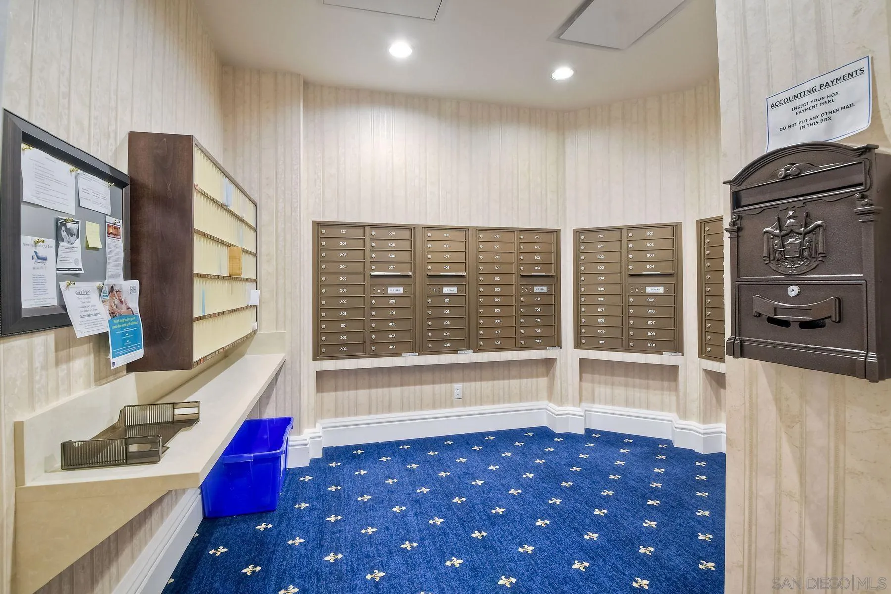 3890 Nobel Dr. Unit 810