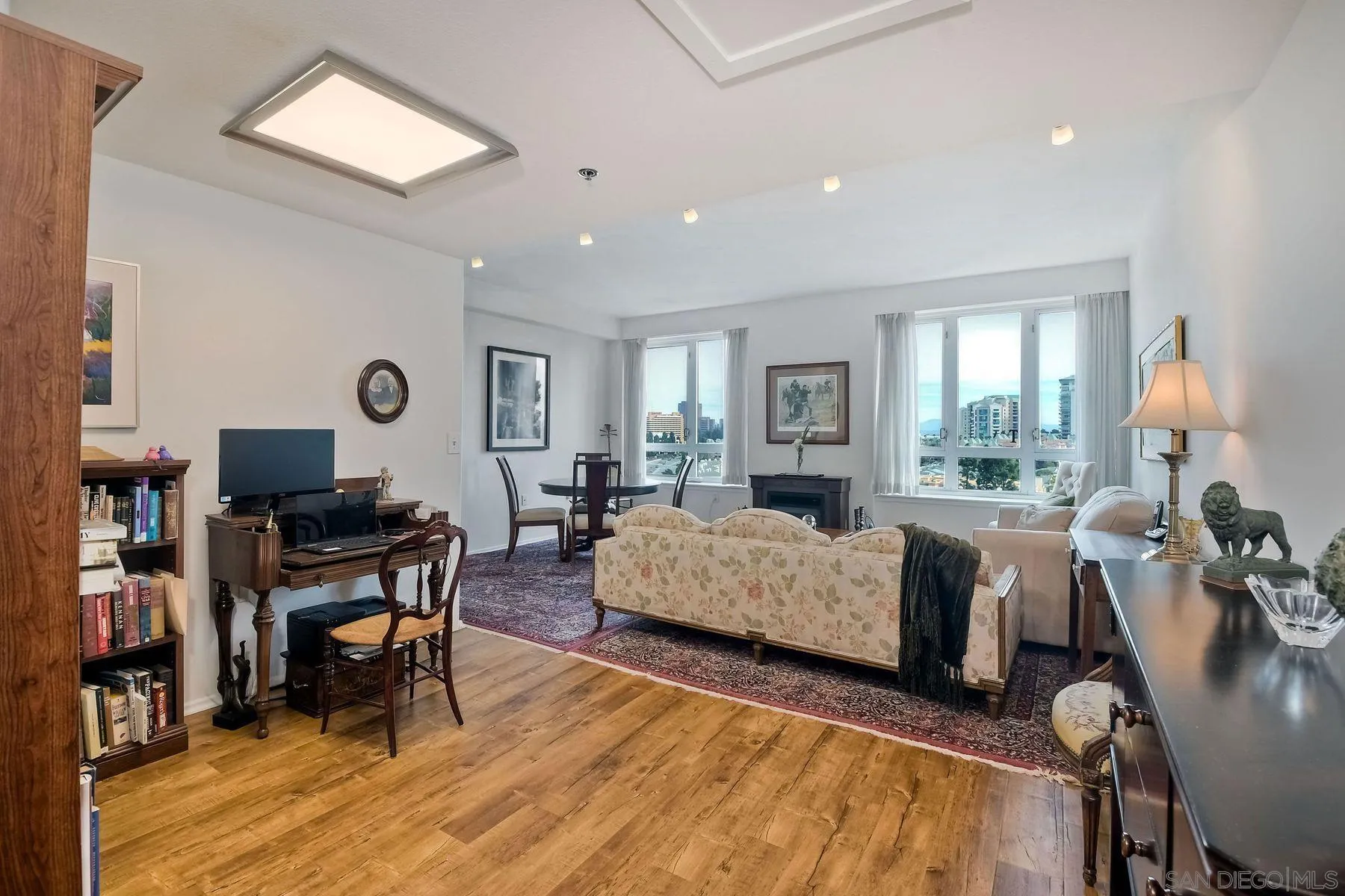 3890 Nobel Dr. Unit 810