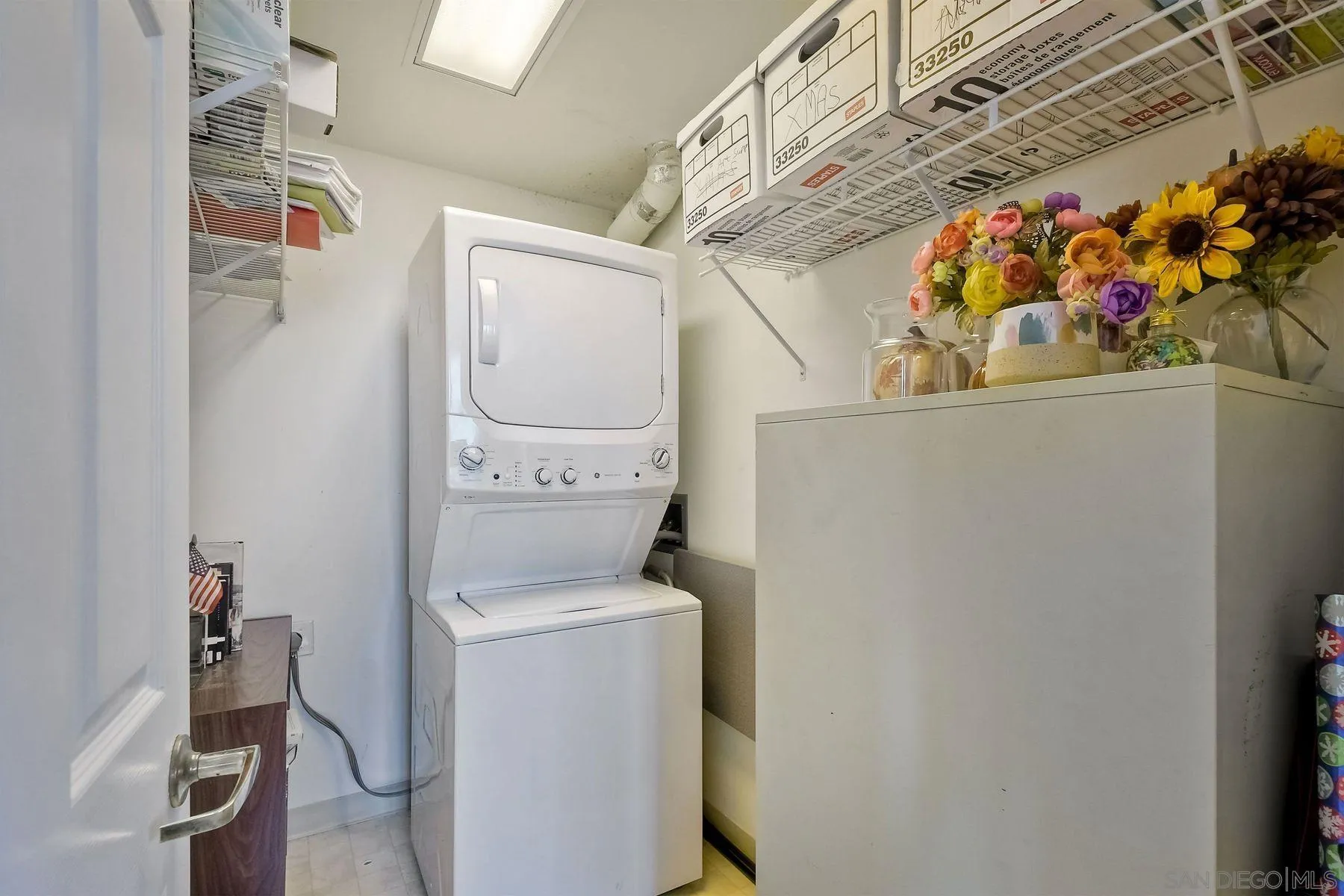 3890 Nobel Dr. Unit 810