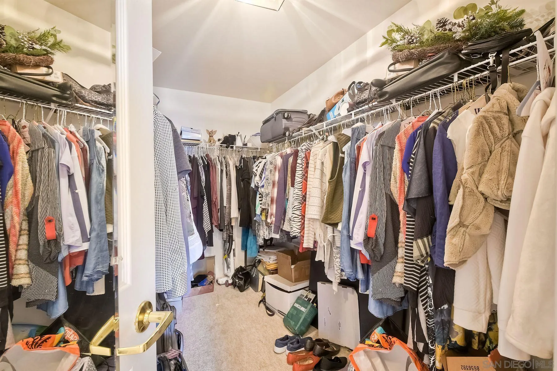 3890 Nobel Dr. Unit 810