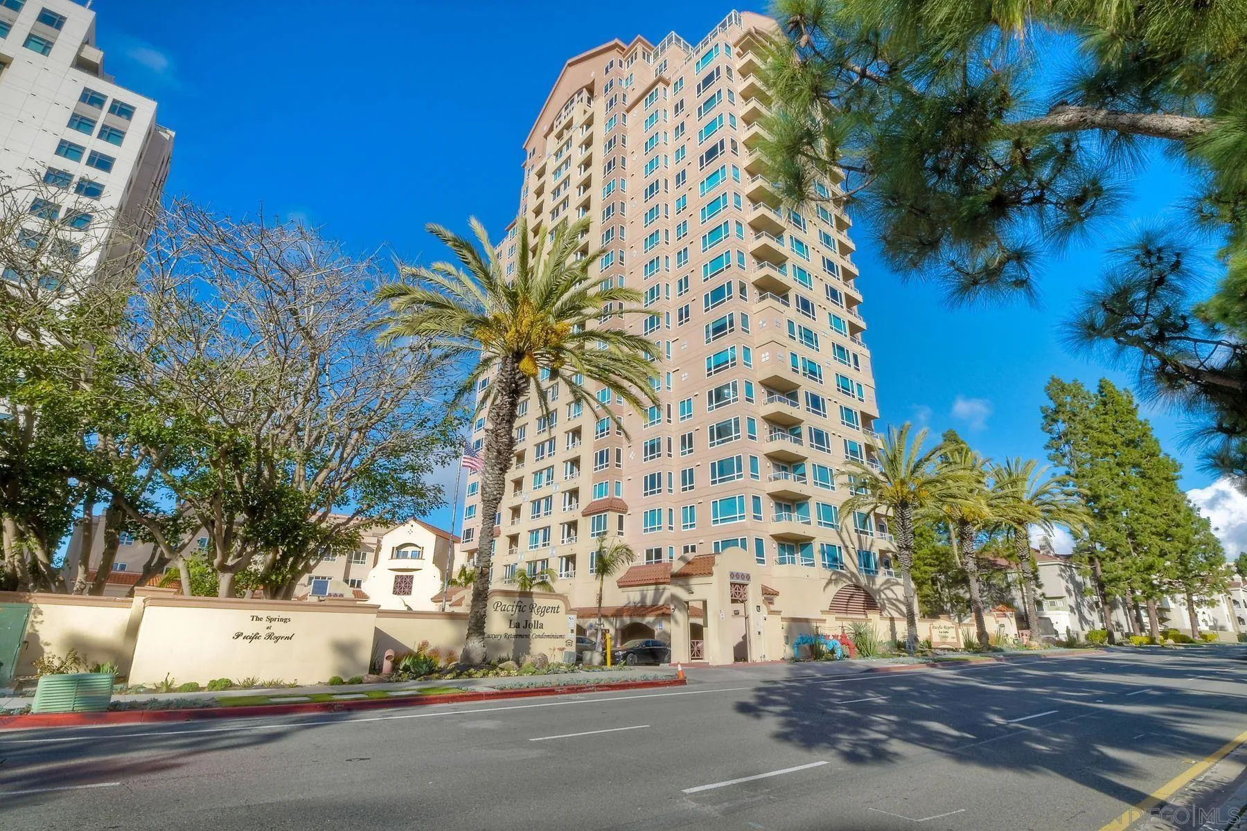 3890 Nobel Dr. Unit 810