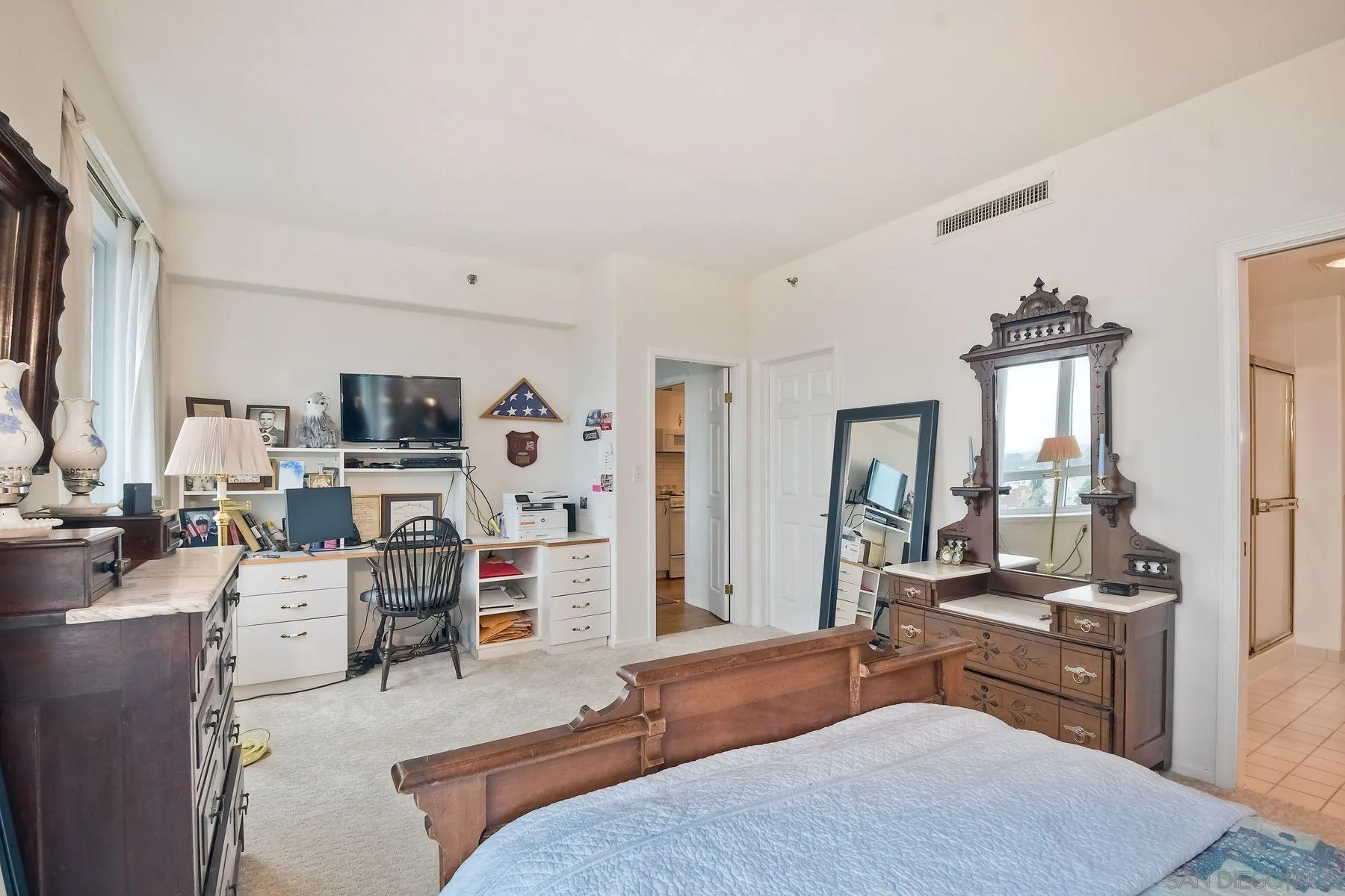 3890 Nobel Dr. Unit 810