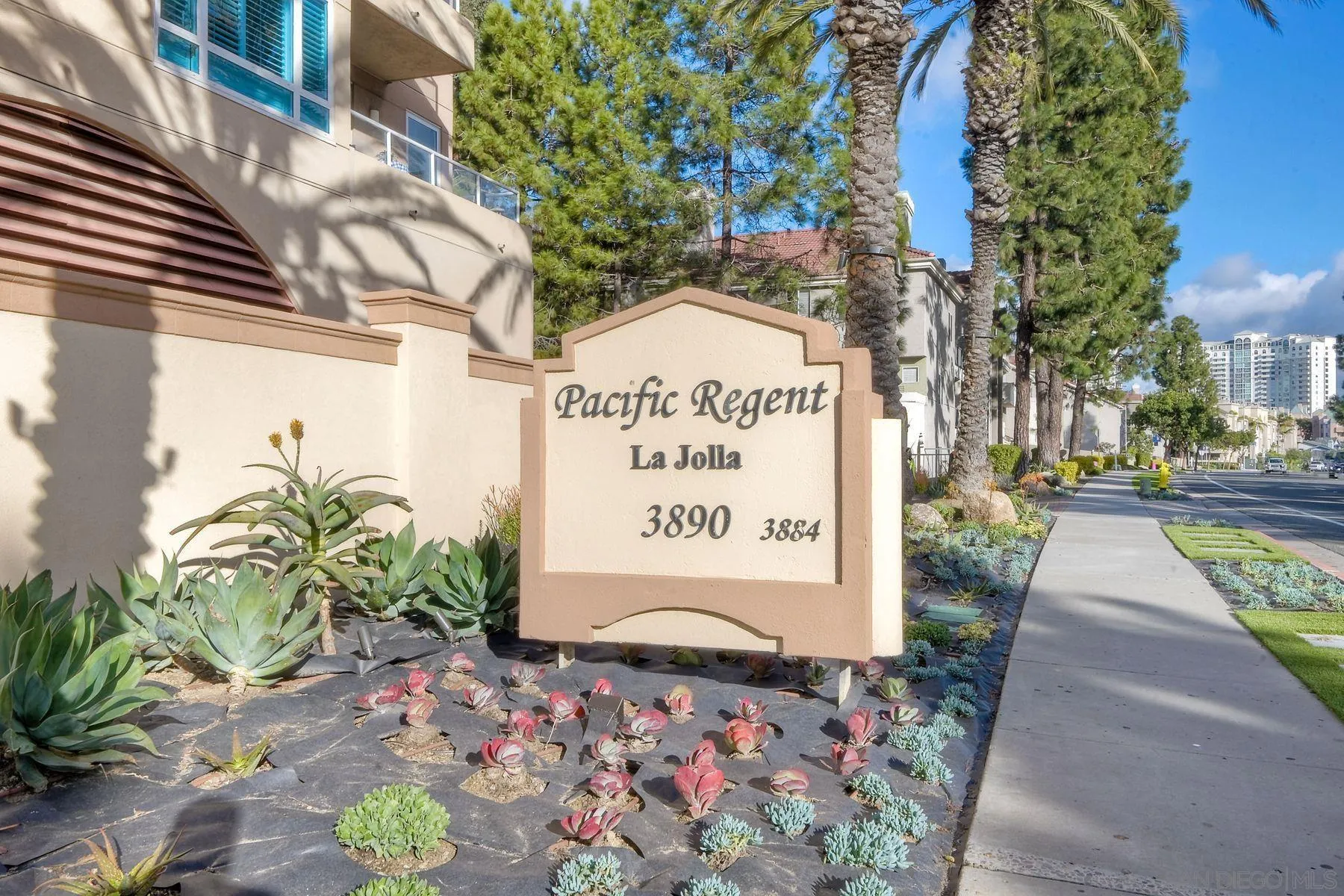 3890 Nobel Dr. Unit 810