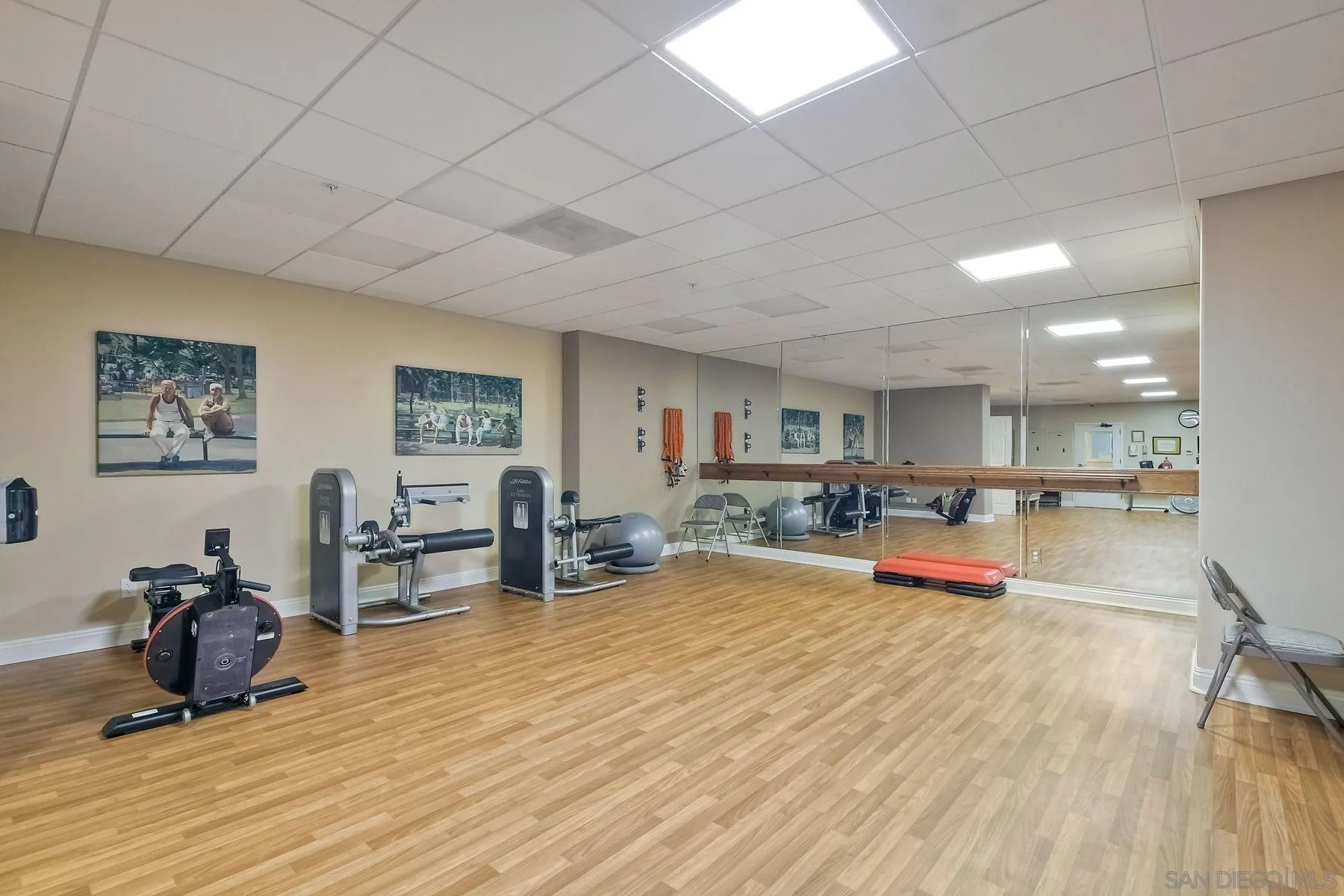 3890 Nobel Dr. Unit 810