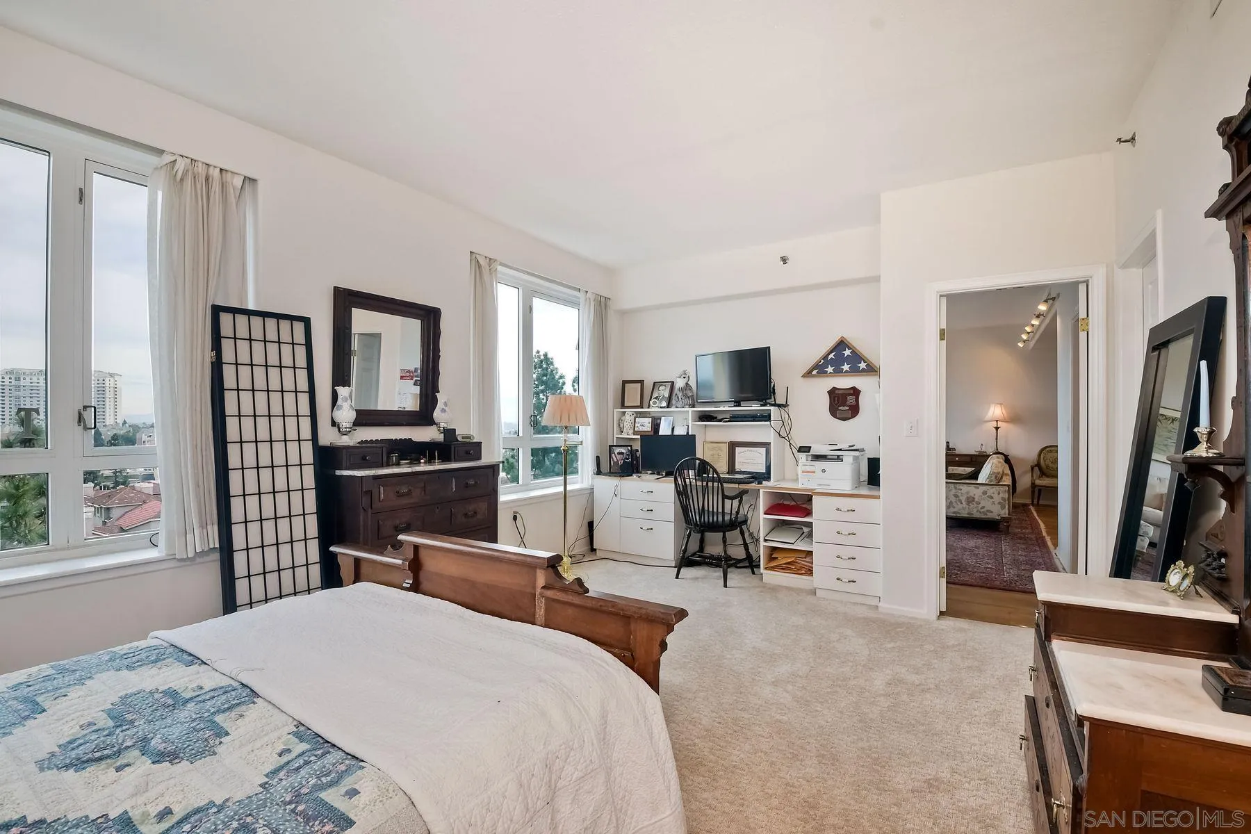 3890 Nobel Dr. Unit 810