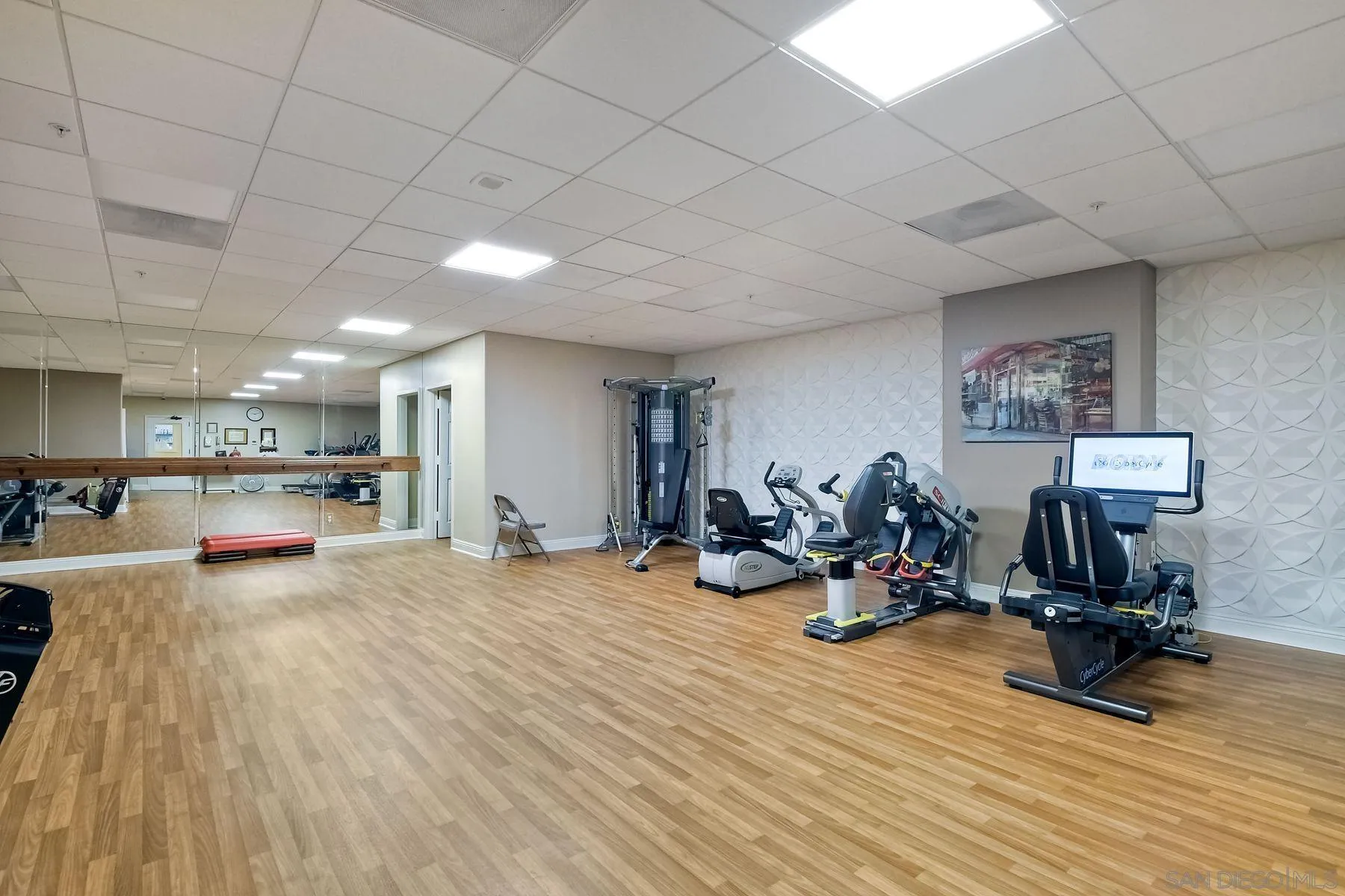 3890 Nobel Dr. Unit 810