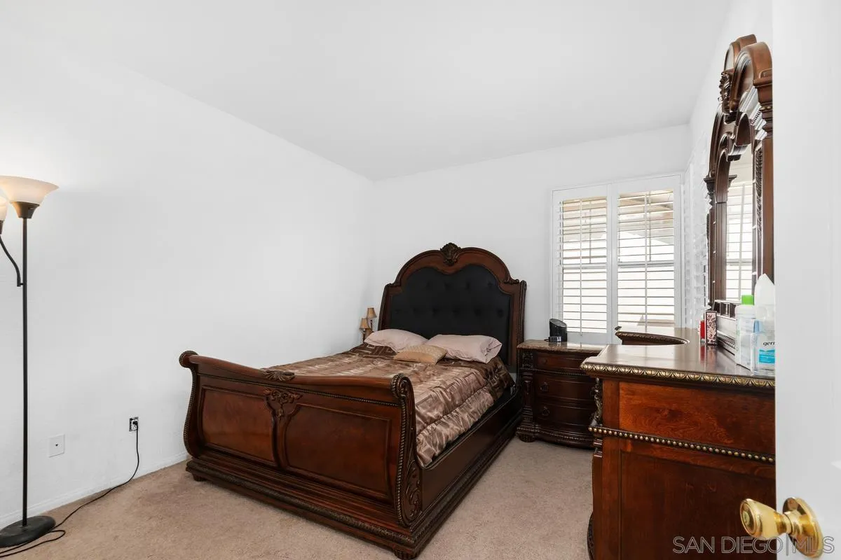 1095 Waterville Lake Rd