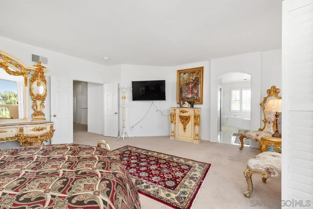 1095 Waterville Lake Rd