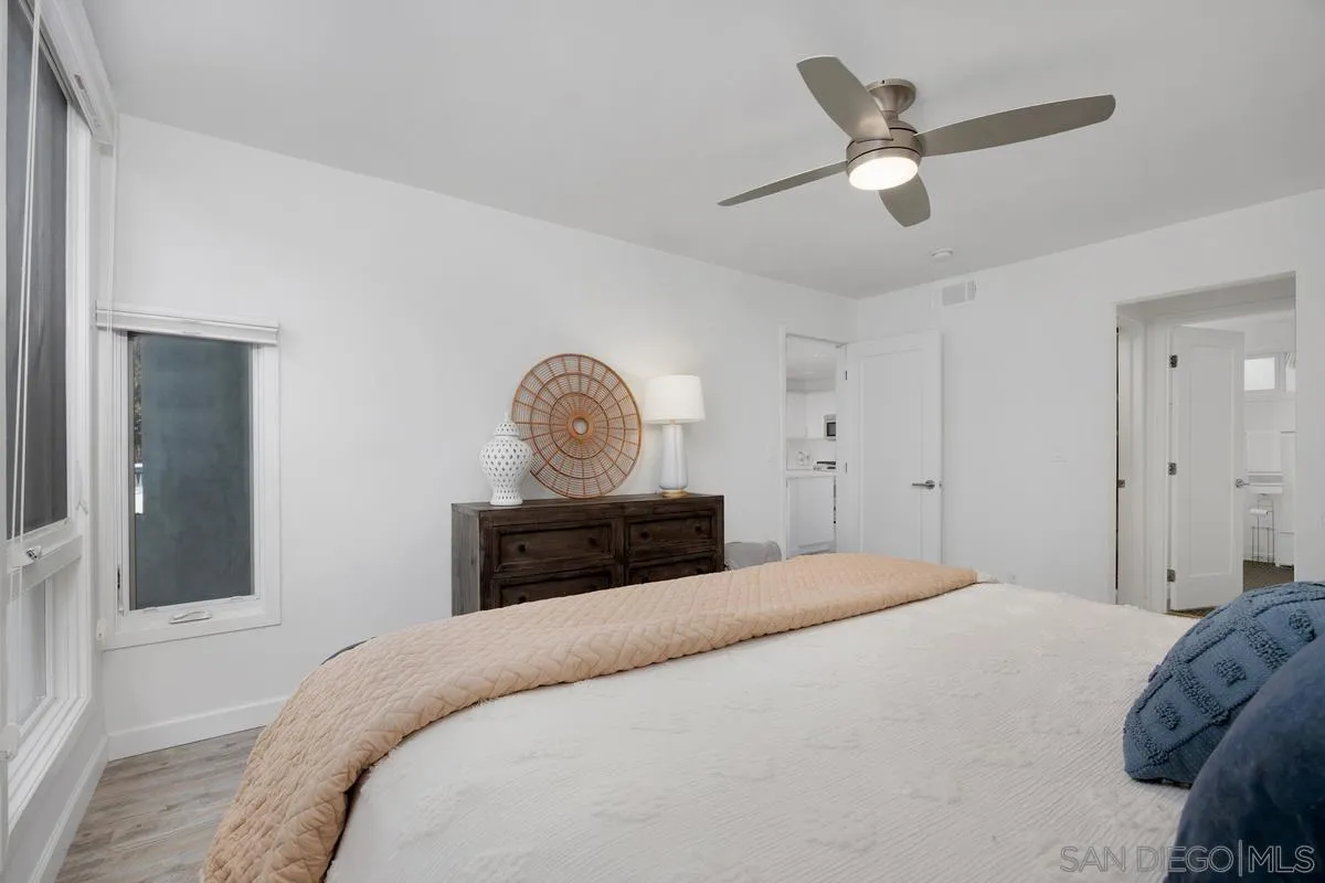 317 Pine Ave Unit 204