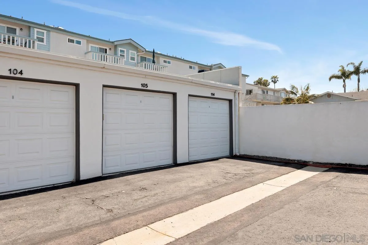 317 Pine Ave Unit 204