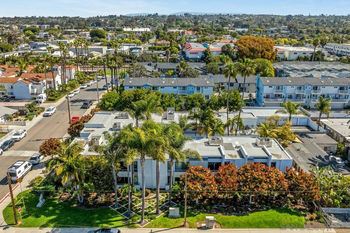 317 Pine Ave Unit 204