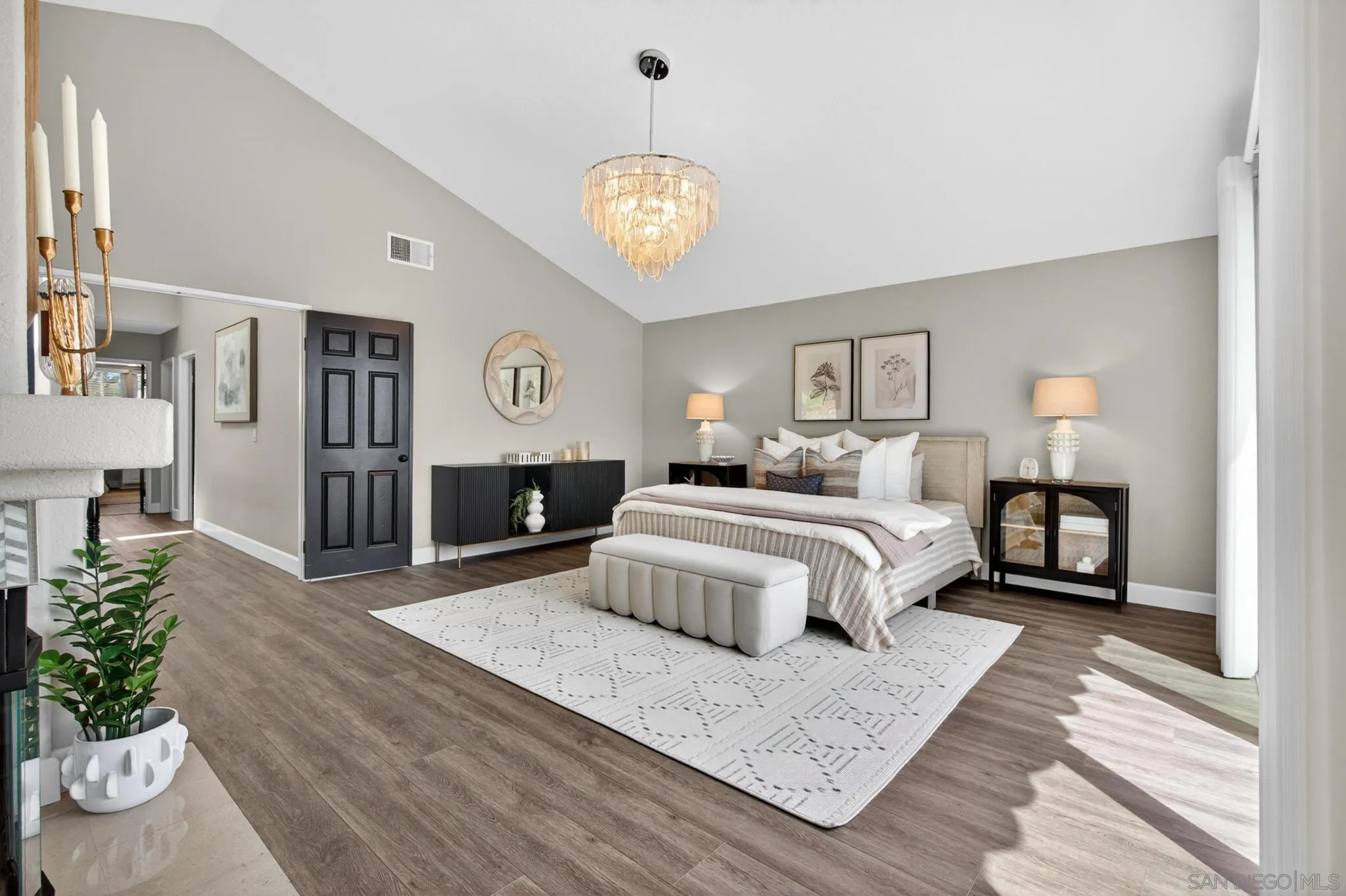 12262 Avenida Consentido