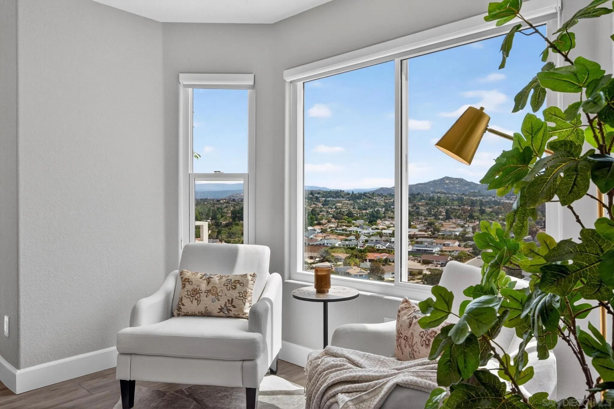 12262 Avenida Consentido