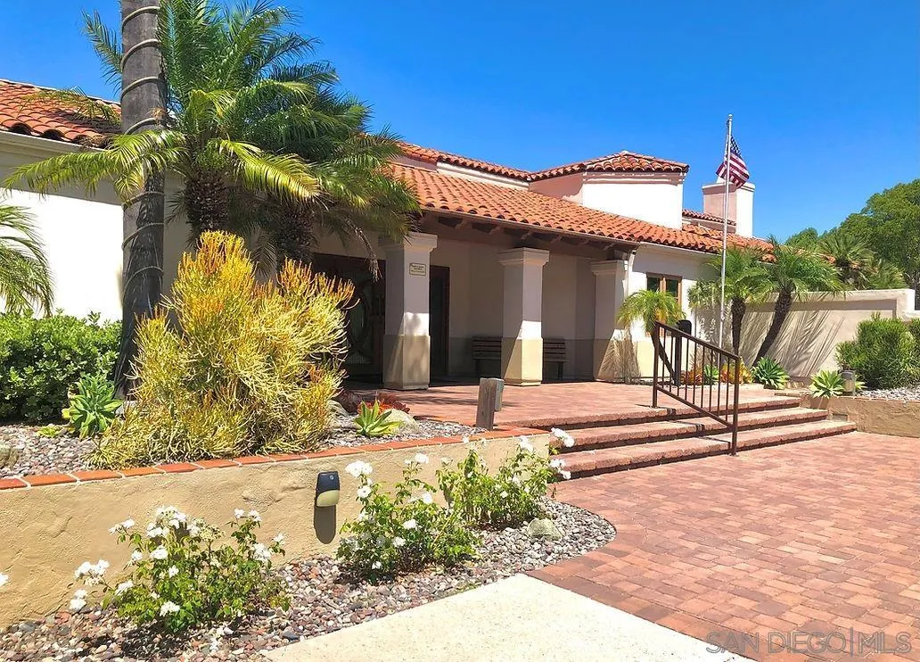 12262 Avenida Consentido