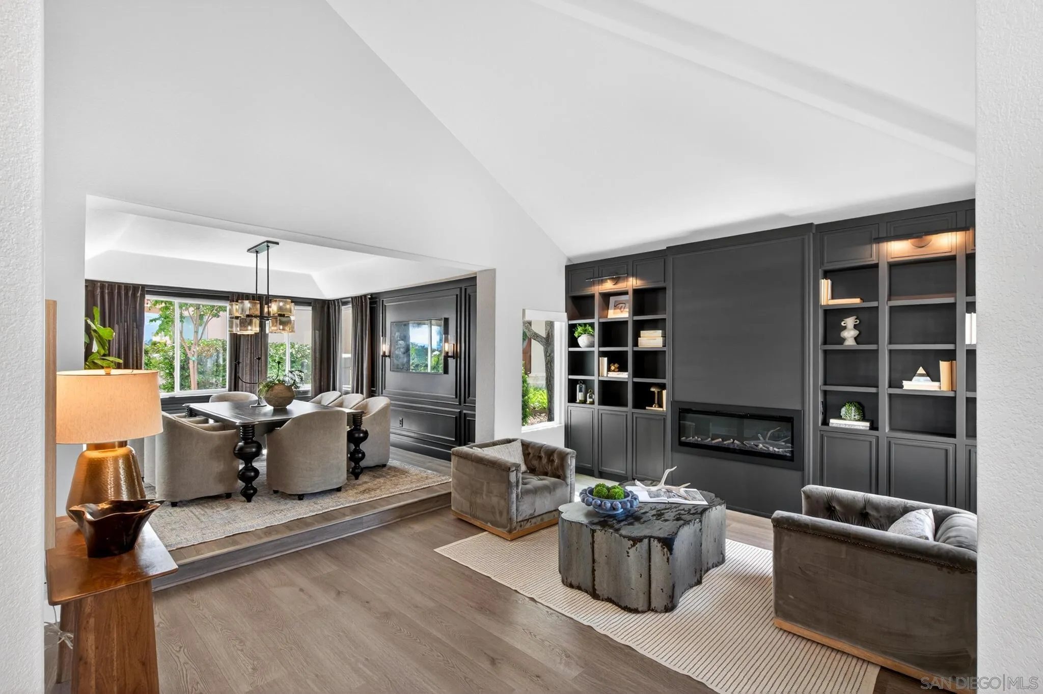 12262 Avenida Consentido