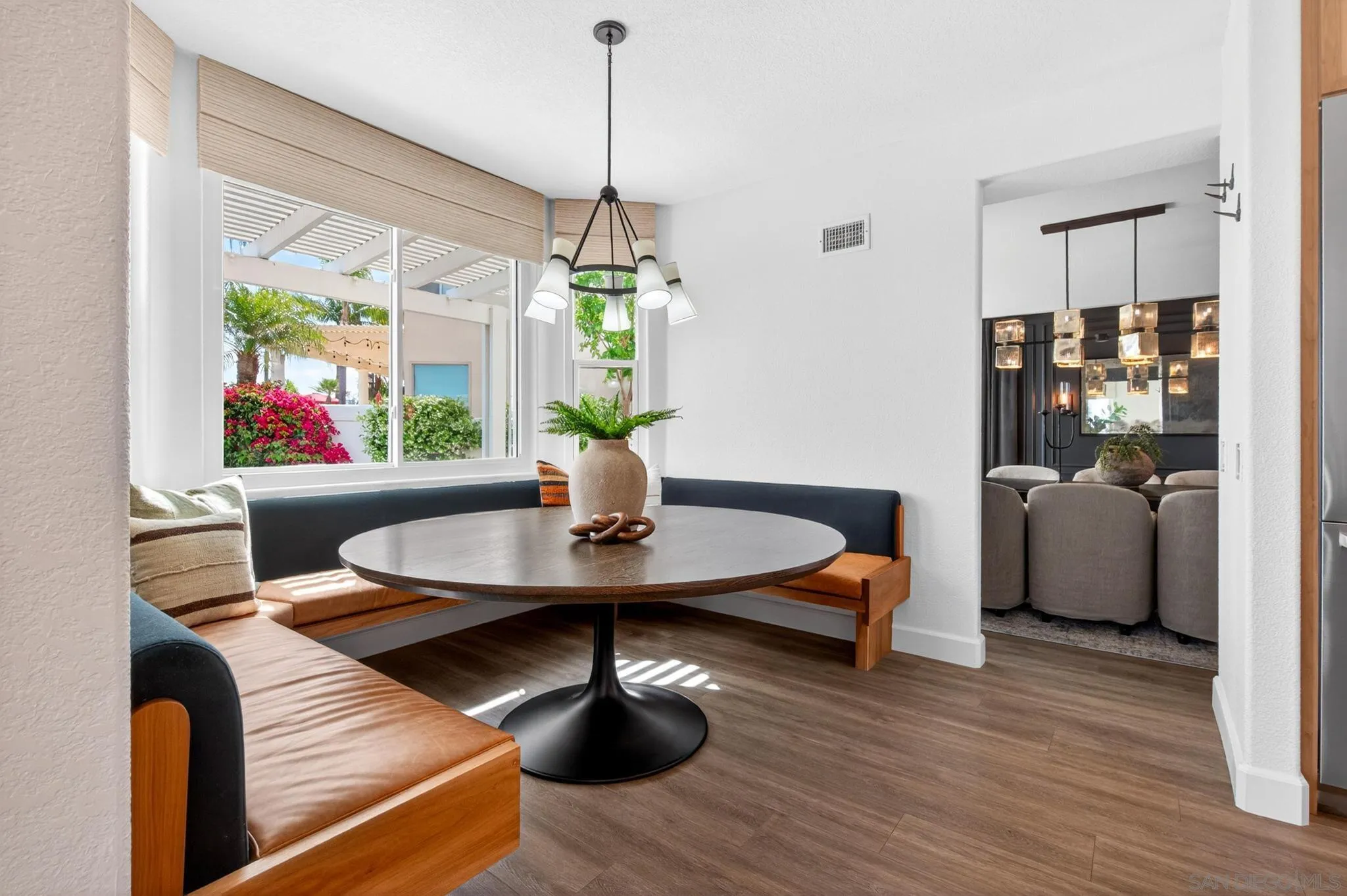 12262 Avenida Consentido