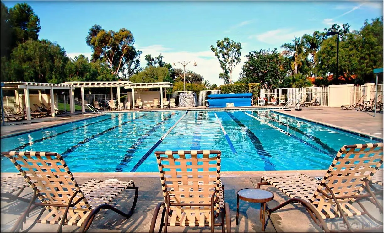 12262 Avenida Consentido