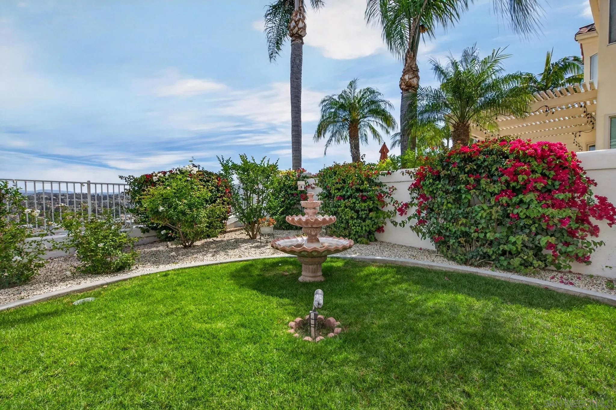 12262 Avenida Consentido