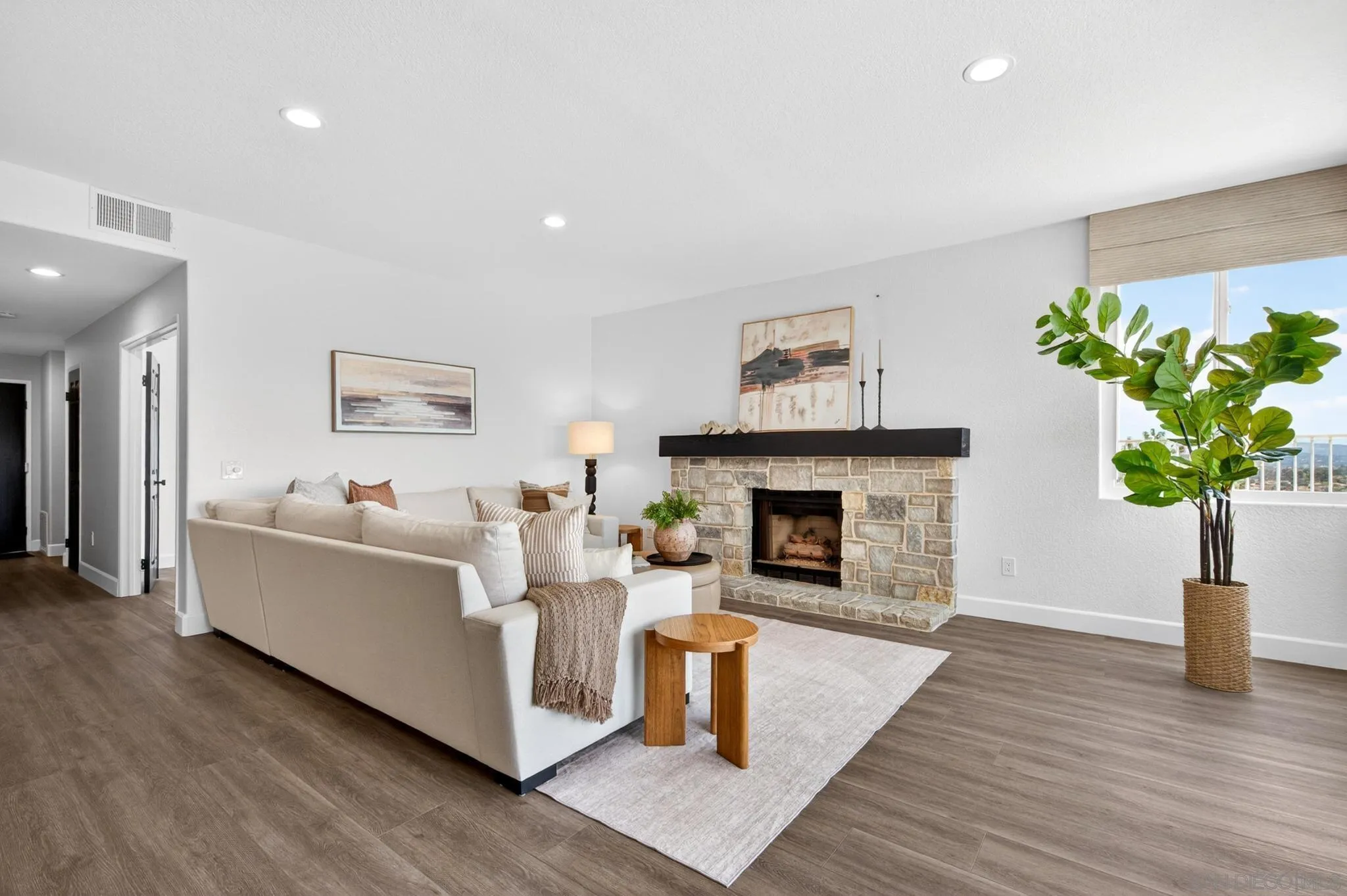 12262 Avenida Consentido