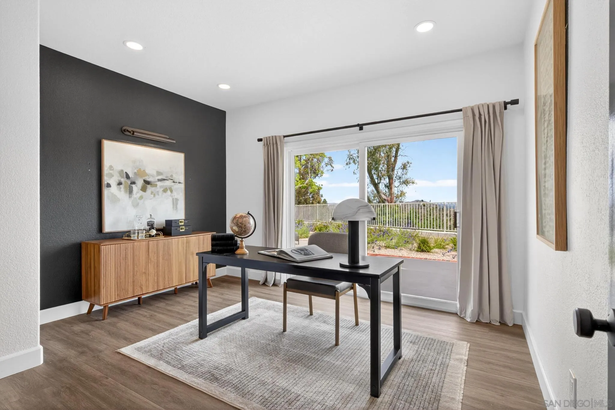 12262 Avenida Consentido