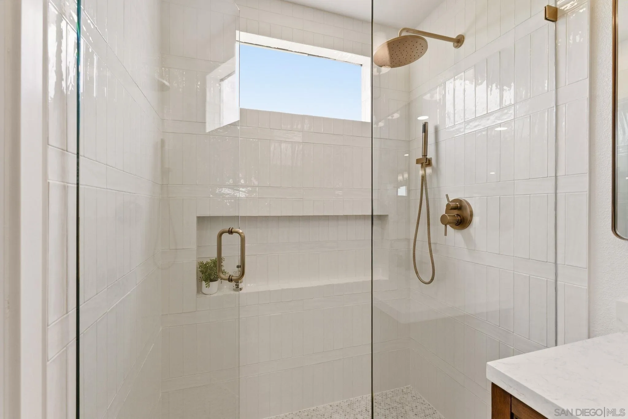 18228 Corte De Casares