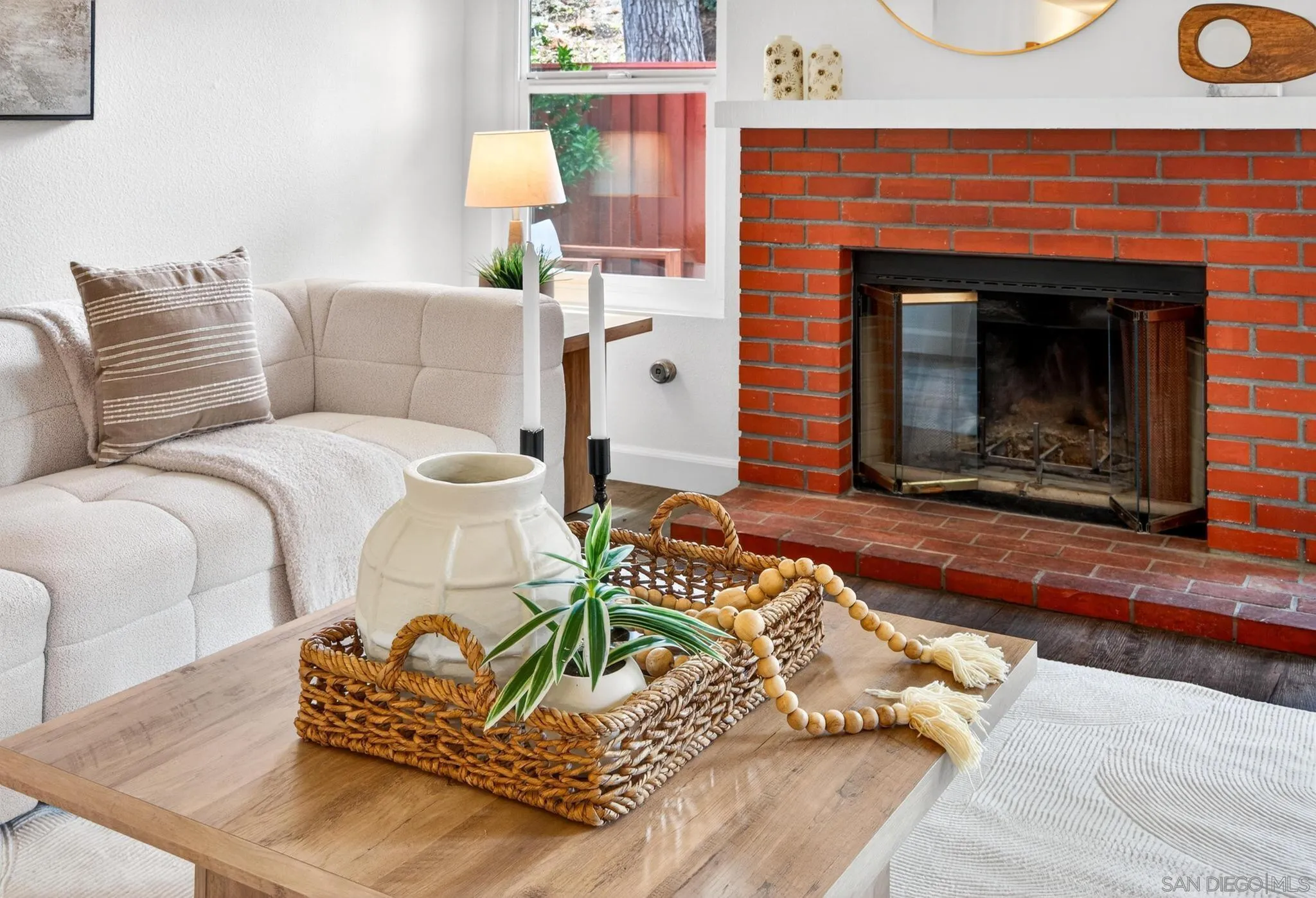 1272 Lancer Glen