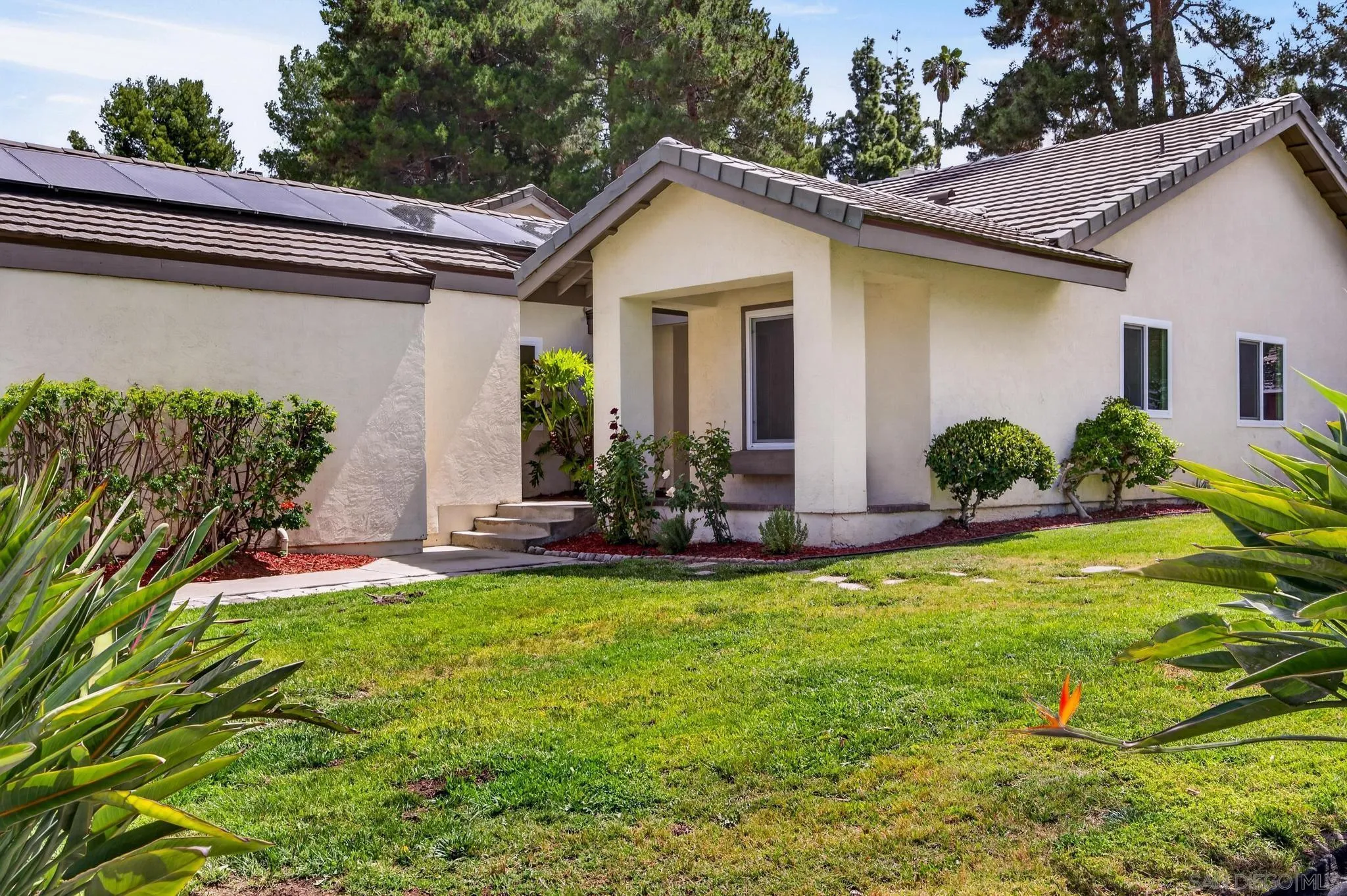 1272 Lancer Glen