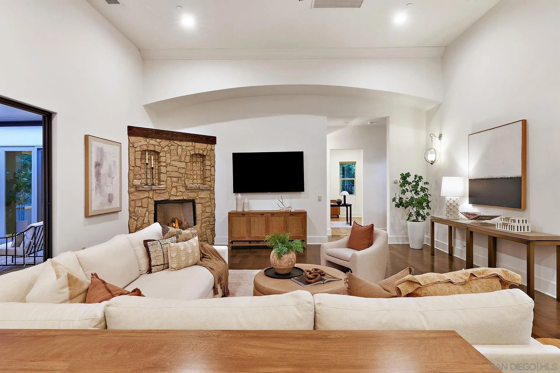 18375 Bernardo Trails Ct