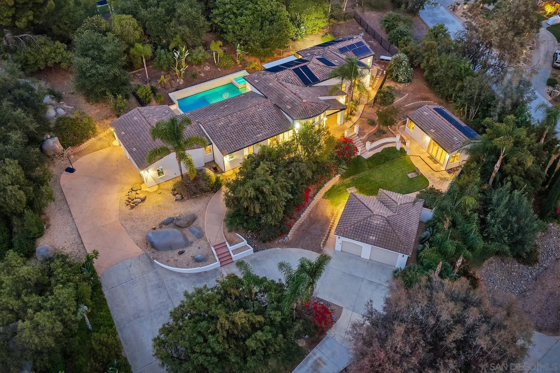 18375 Bernardo Trails Ct